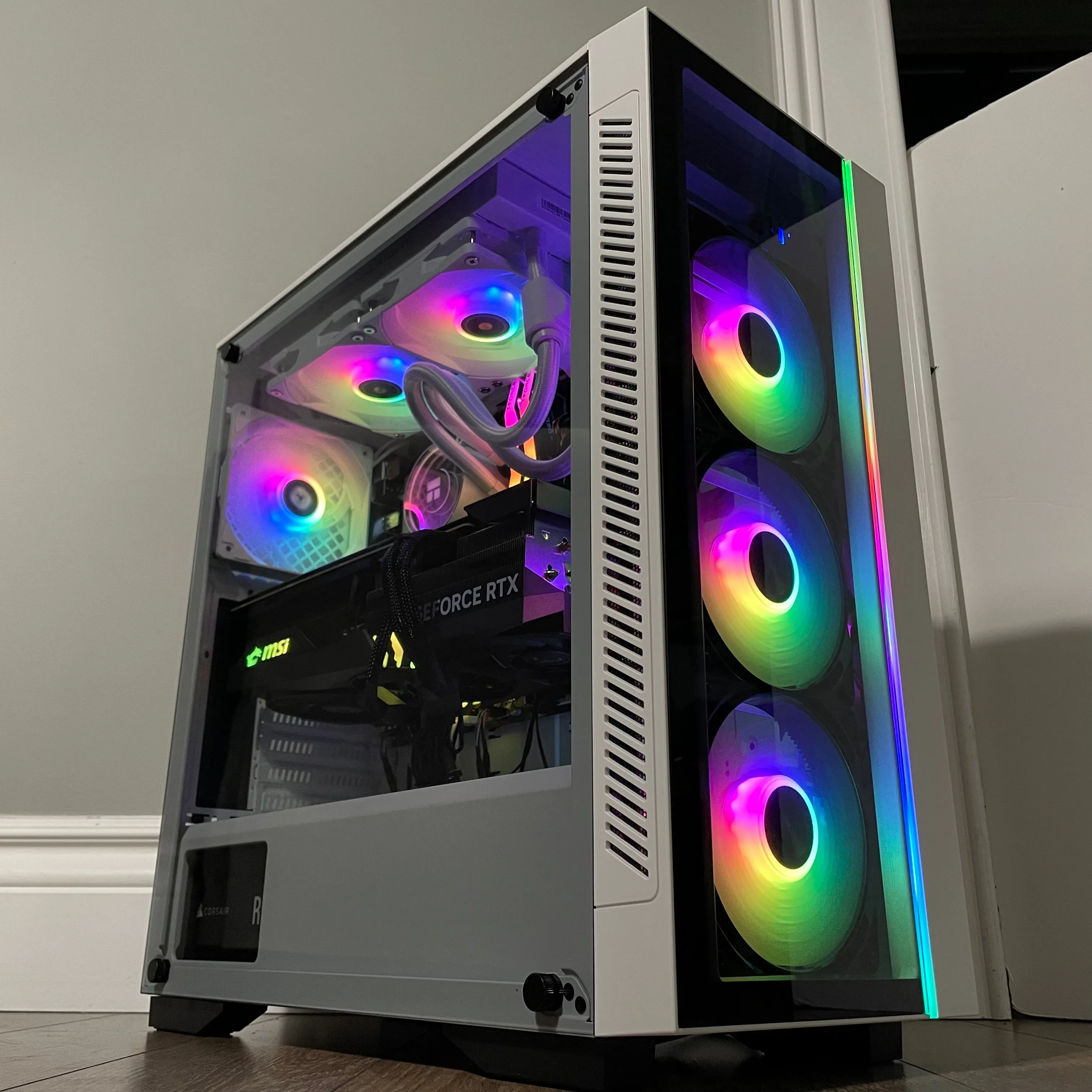 Brand New 8-Core High-End Gaming PC, Ryzen 7 7700x (Better Than i9-12900K), RTX 4090 Options, 32GB 6000mhz DDR5 Ram, 2TB NVME SSD
