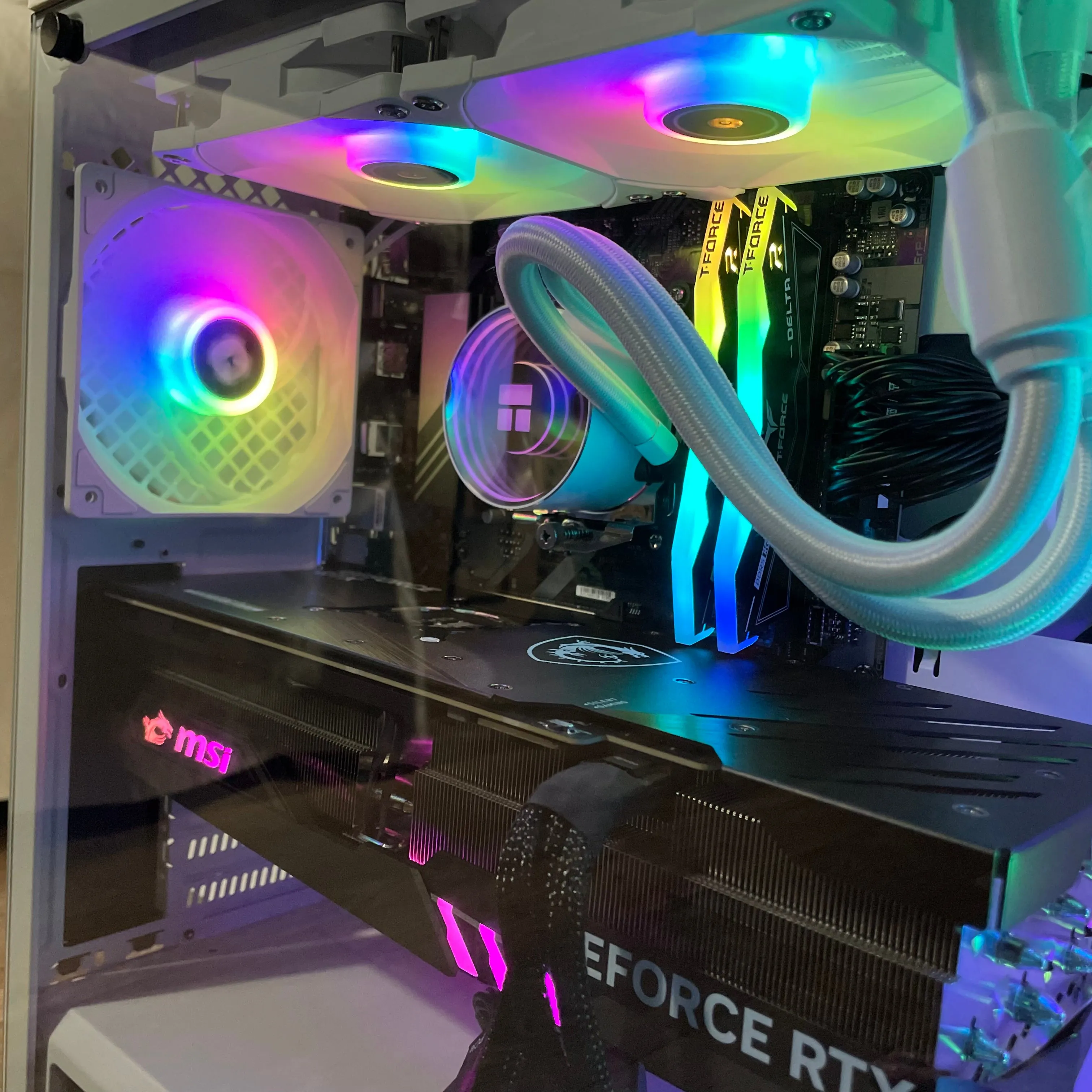 Brand New 8-Core High-End Gaming PC, Ryzen 7 7700x (Better Than i9-12900K), RTX 4090 Options, 32GB 6000mhz DDR5 Ram, 2TB NVME SSD