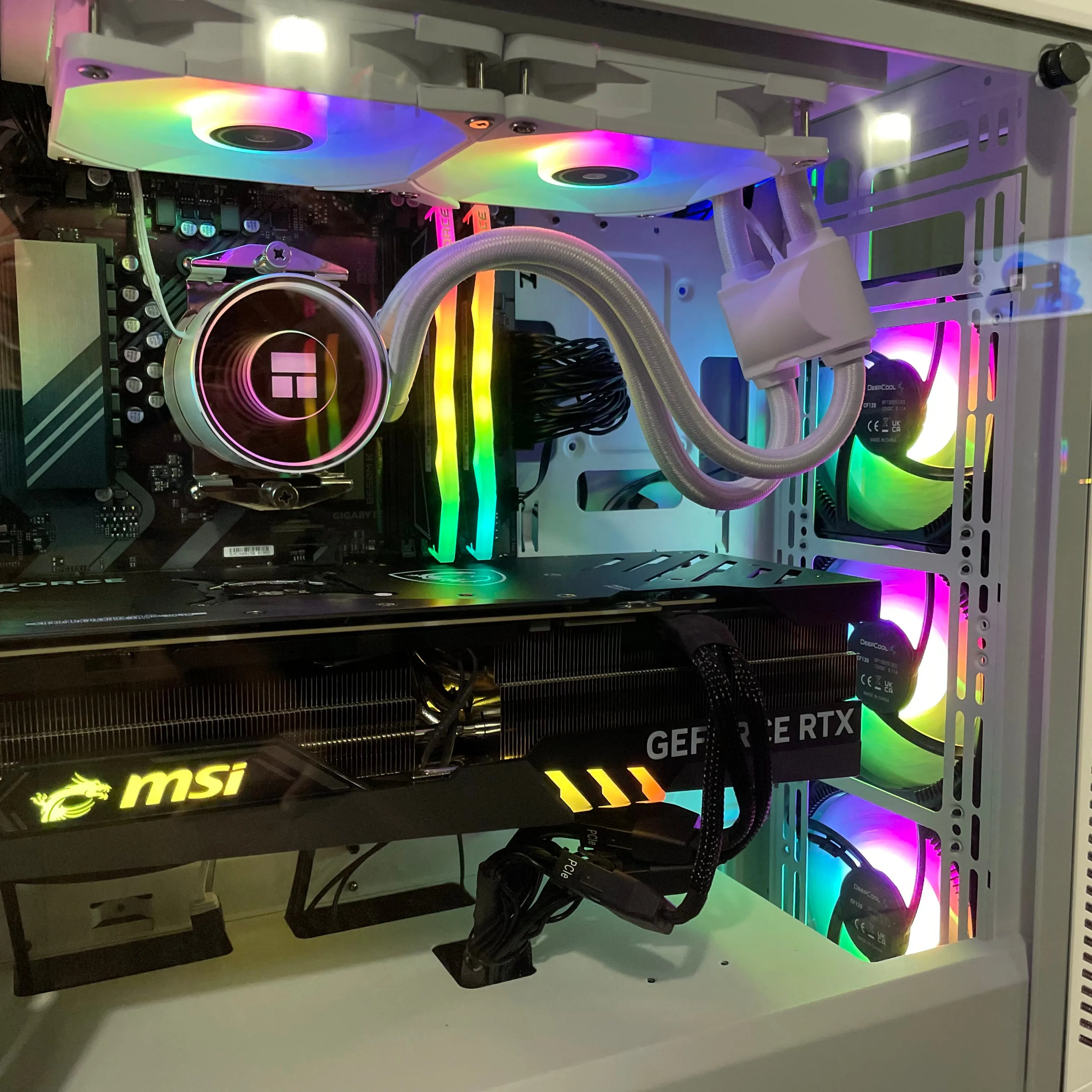 Brand New 8-Core High-End Gaming PC, Ryzen 7 7700x (Better Than i9-12900K), RTX 4090 Options, 32GB 6000mhz DDR5 Ram, 2TB NVME SSD