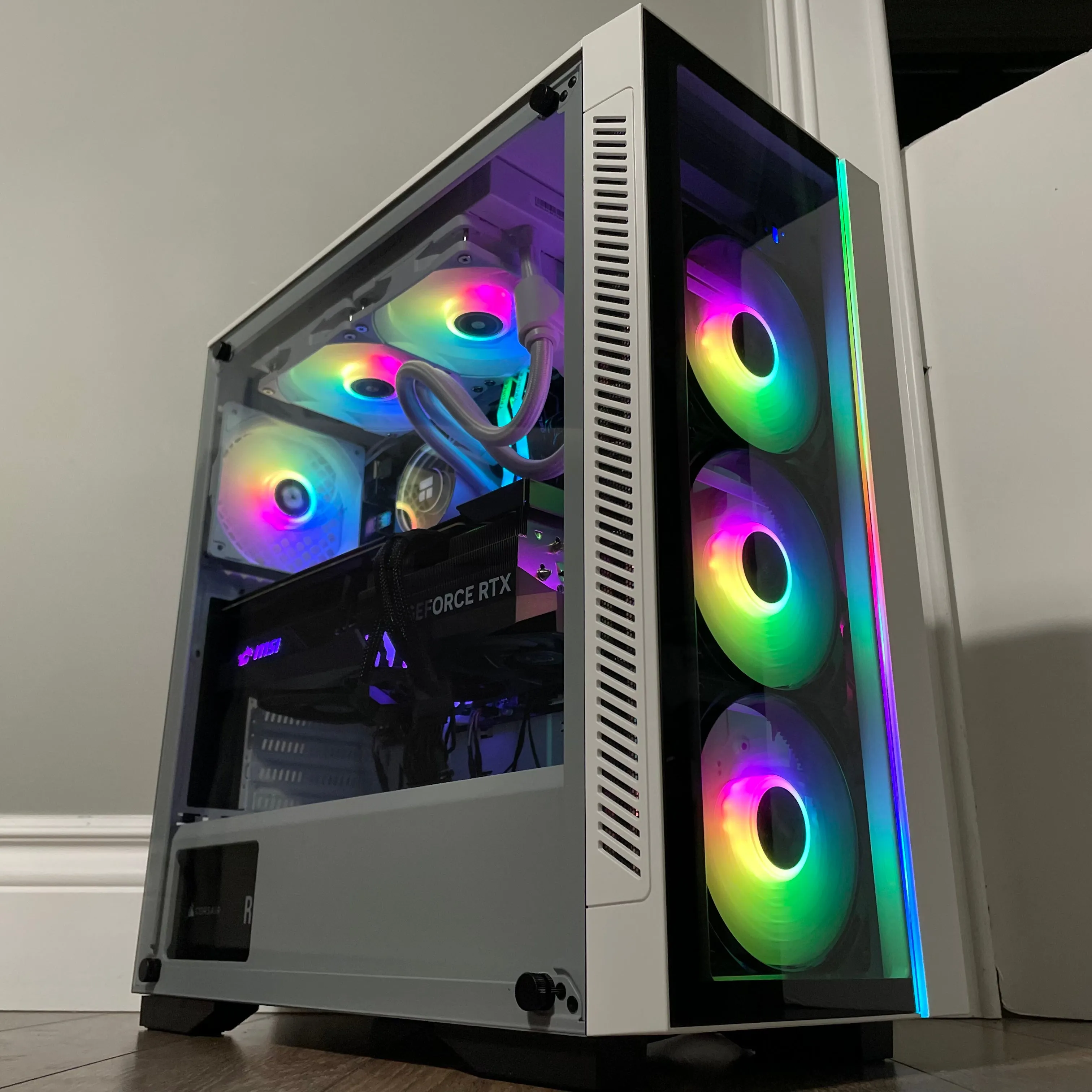Brand New 8-Core High-End Gaming PC, Ryzen 7 7700x (Better Than i9-12900K), RTX 4090 Options, 32GB 6000mhz DDR5 Ram, 2TB NVME SSD