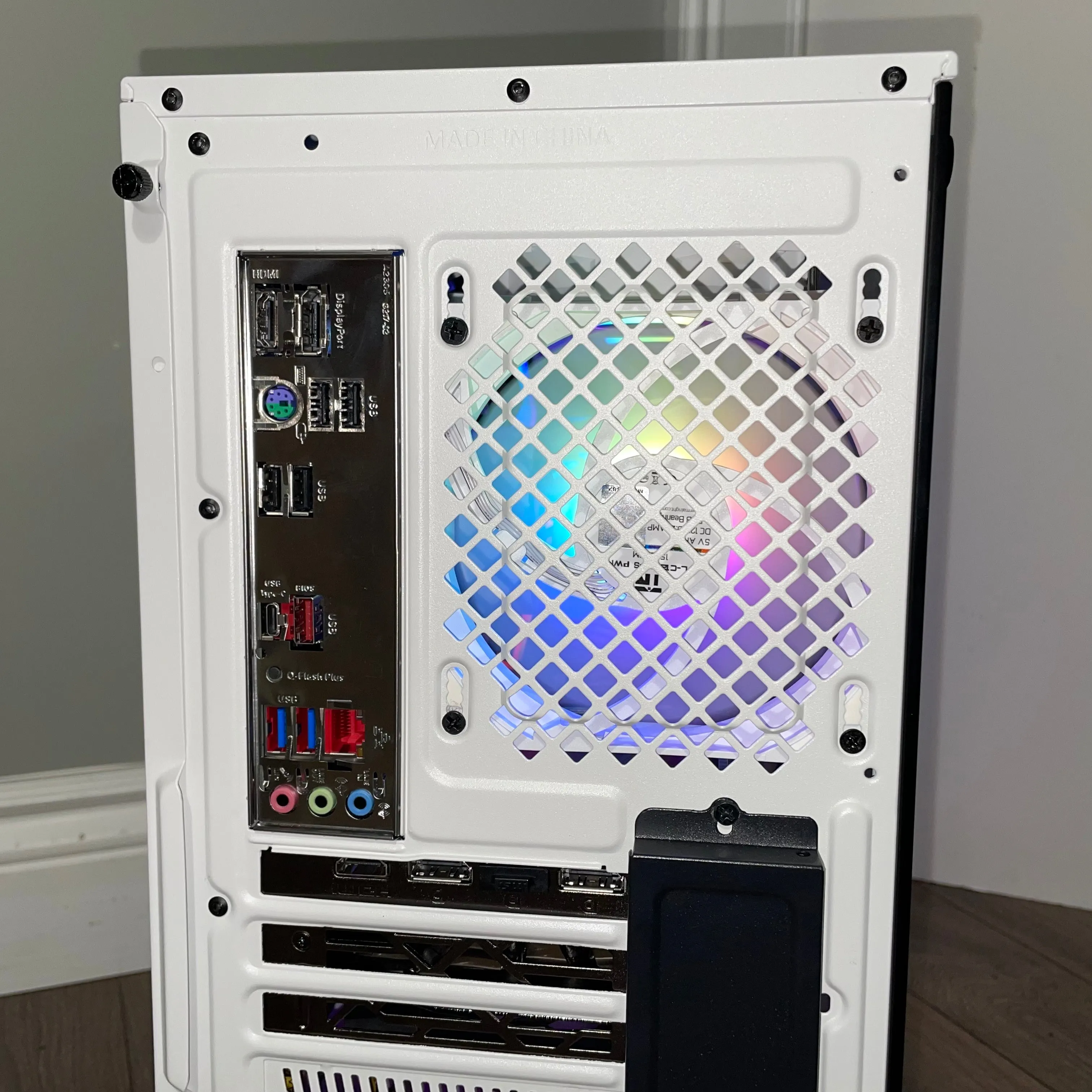Brand New 8-Core High-End Gaming PC, Ryzen 7 7700x (Better Than i9-12900K), RTX 4090 Options, 32GB 6000mhz DDR5 Ram, 2TB NVME SSD