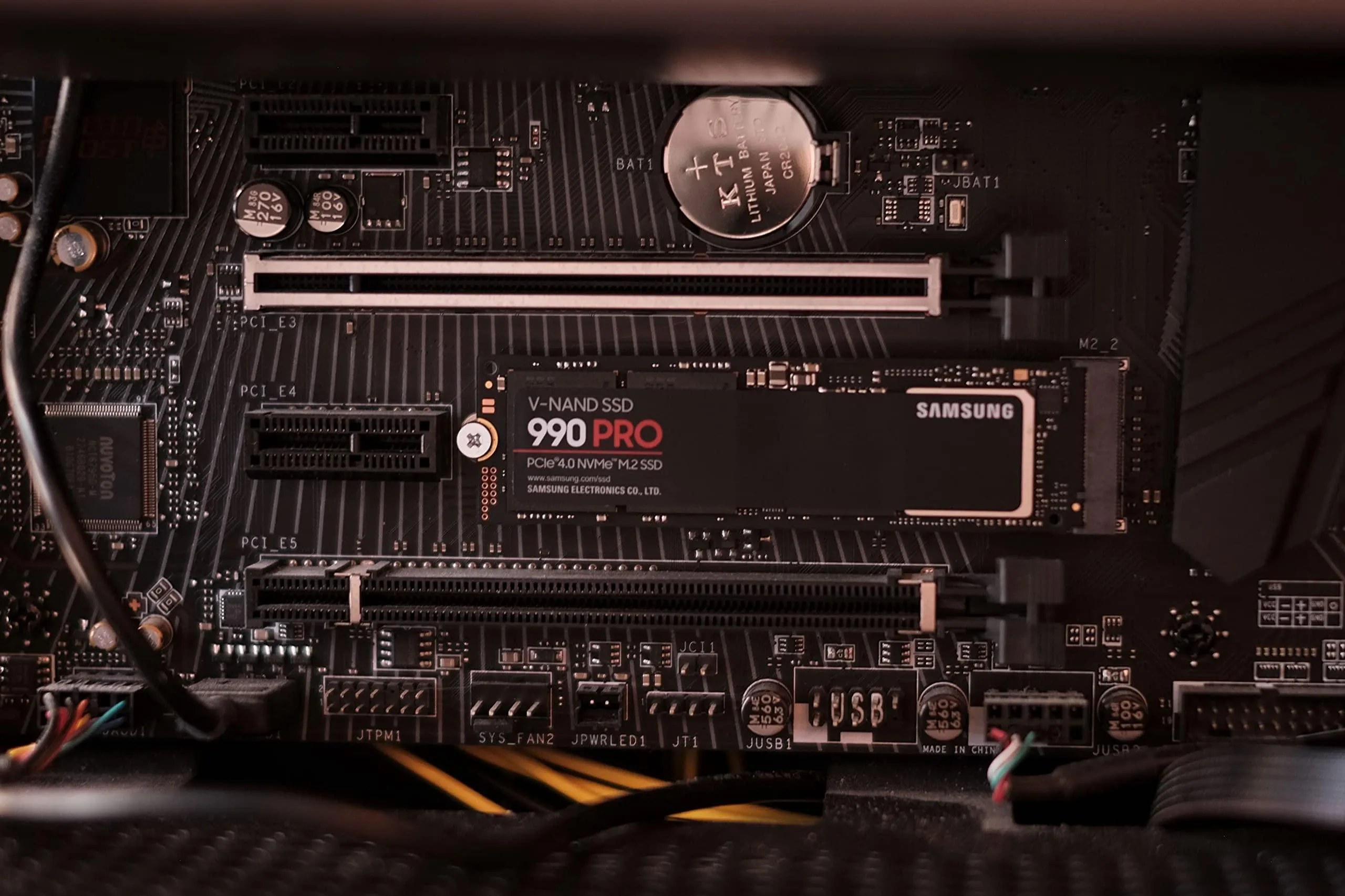 SAMSUNG 990 PRO SSD 2TB PCIe Gen4 NVMe M.2 Internal Solid State Hard Drive.